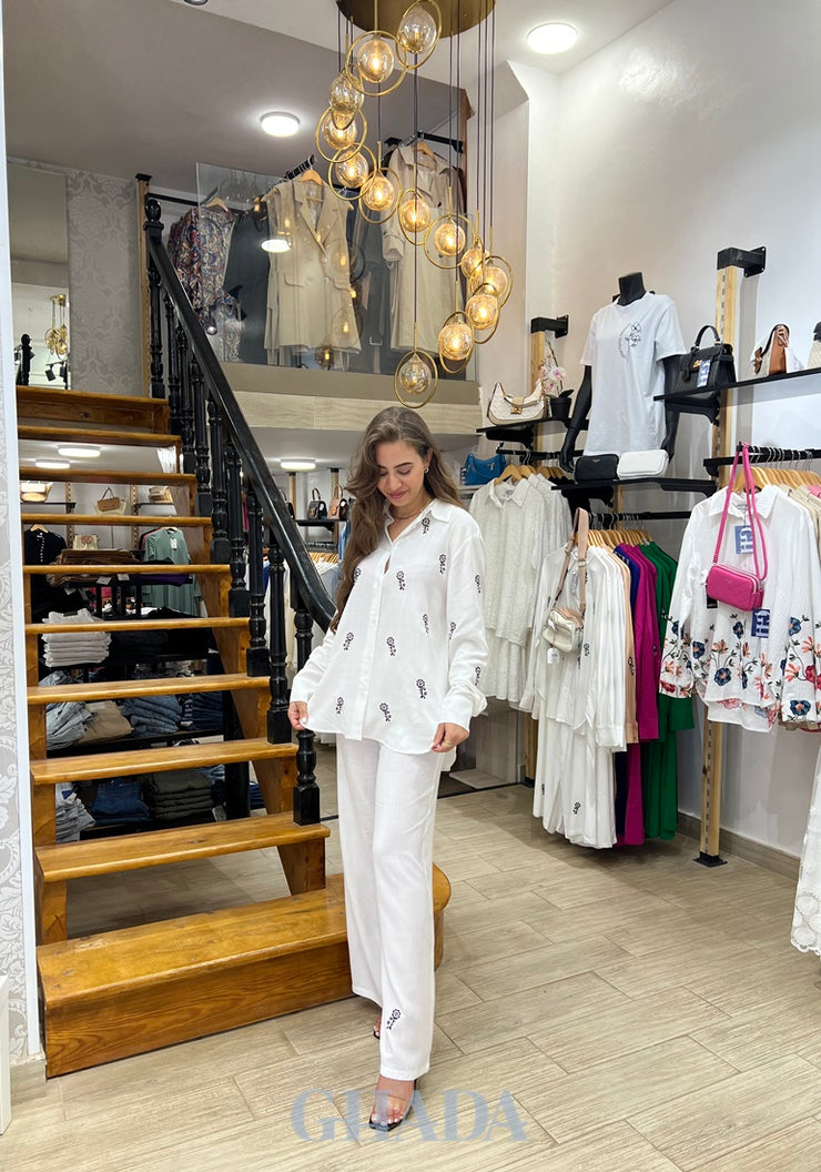 Ensemble chemise brodé & pantalon en blanc