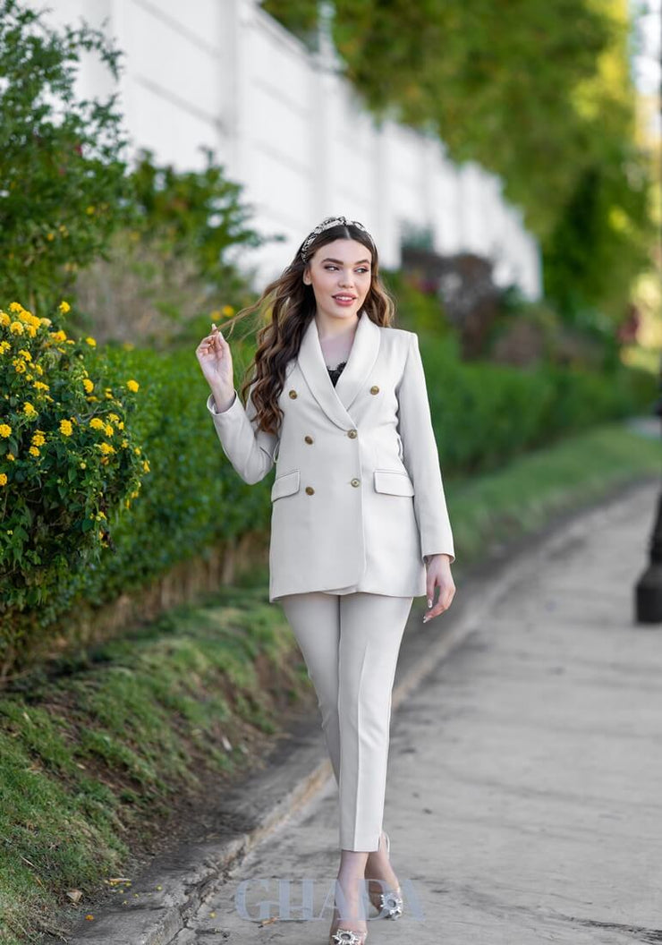 Ensemble tailleur : veste et pantalon en beige sable