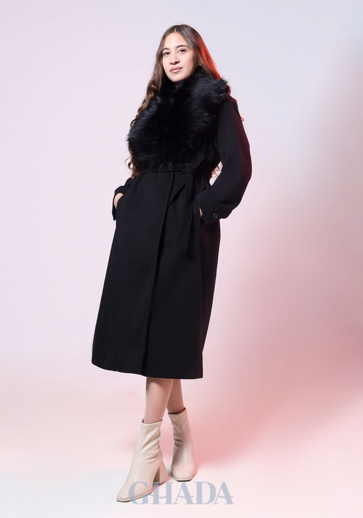 Manteau noir avec col effet fourrure GHADA FASHION