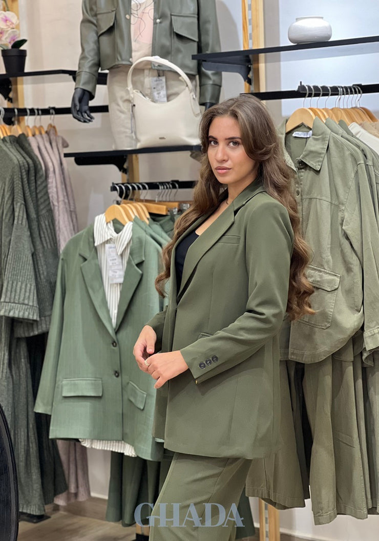 Ensemble blazer - pantalon en vert kaki