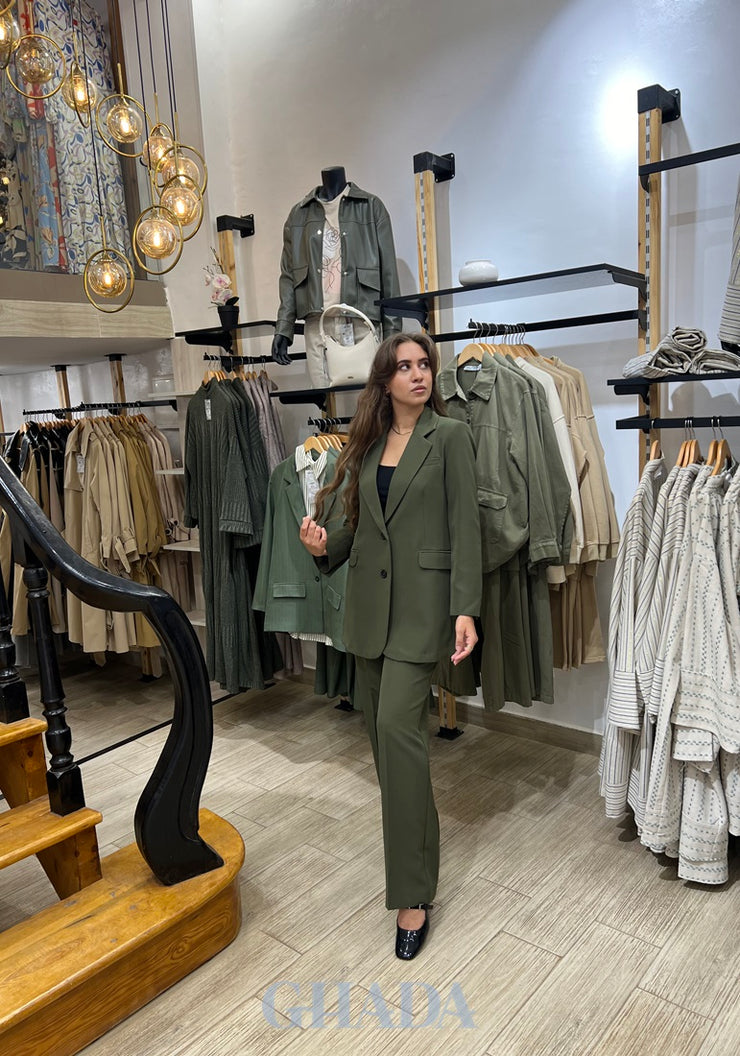 Ensemble blazer - pantalon en vert kaki