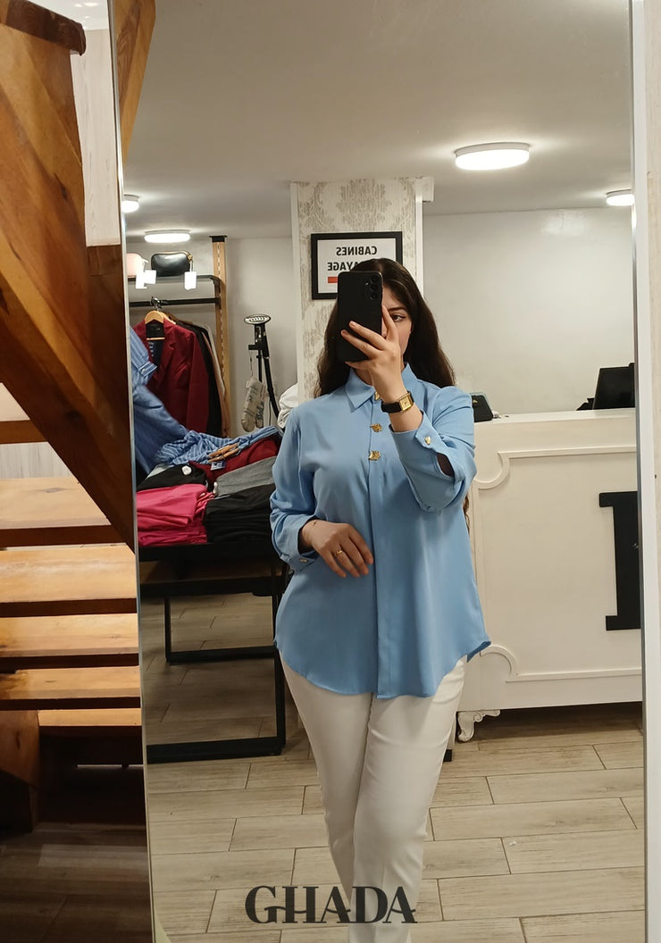 Chemise en bleu ciel