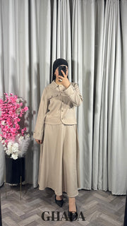 Ensemble veste et jupe en beige