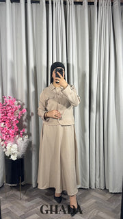 Ensemble veste et jupe en beige