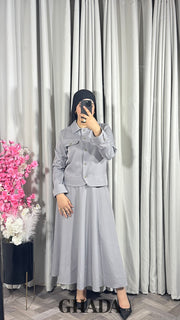 Ensemble veste et jupe en gris