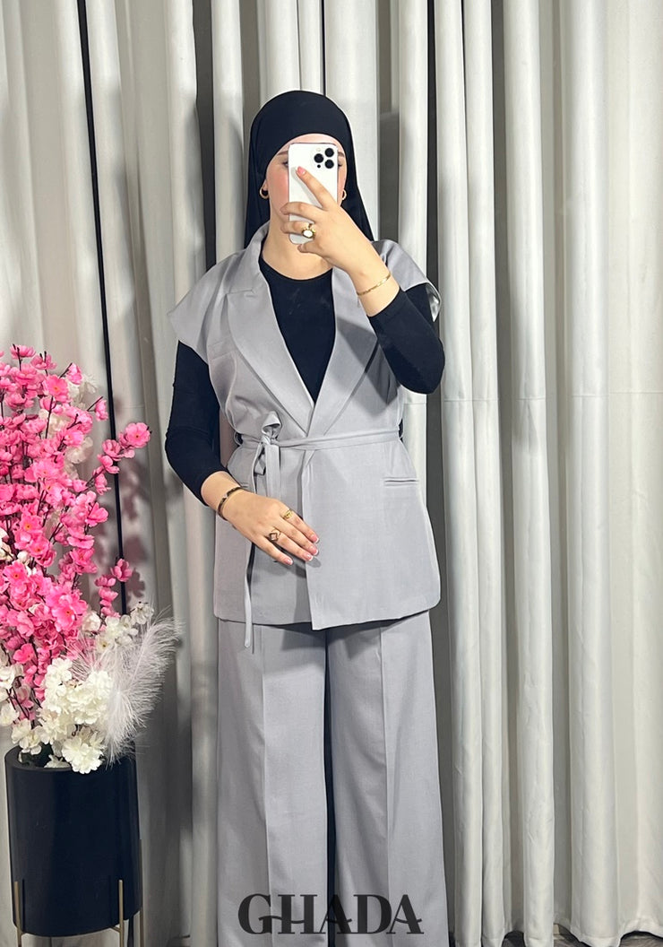 Ensemble gilet et pantalon en gris