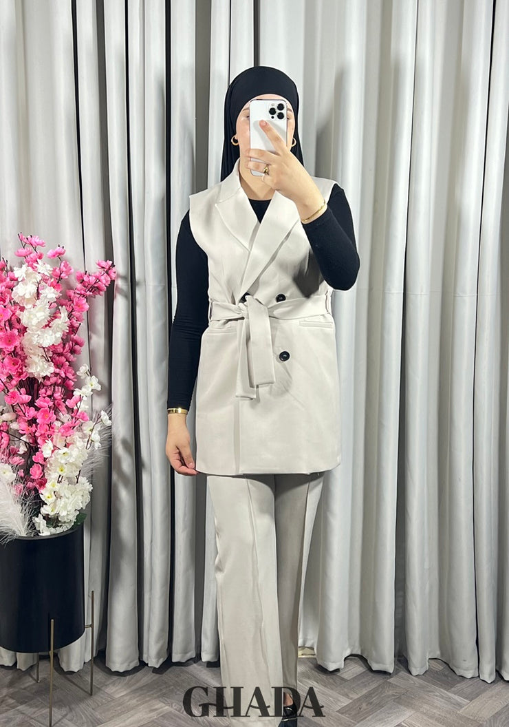 Ensemble gilet et pantalon en beige