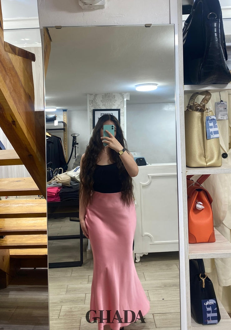 Jupe satinée en rose