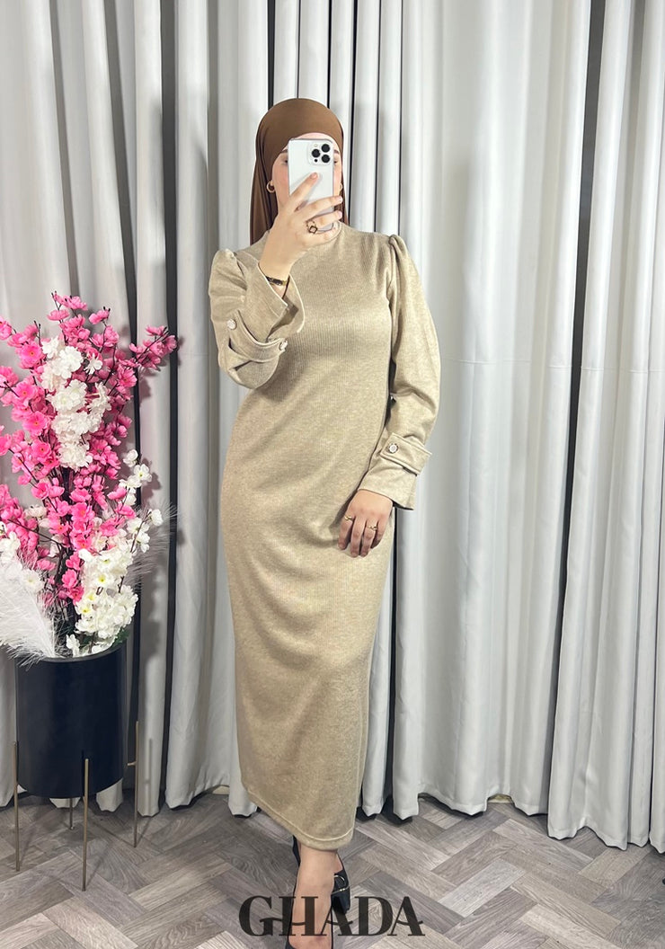 Robe longue beige foncé en maille