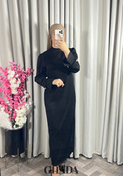 Robe longue noire en maille