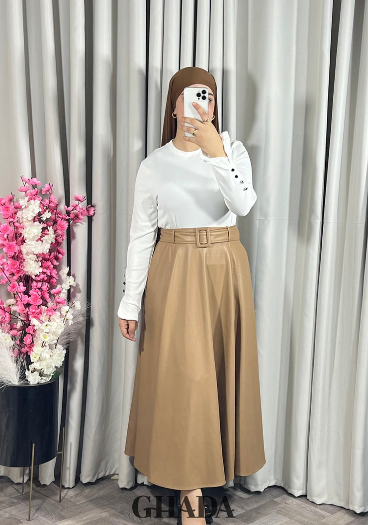Jupe longue en simili-cuir en beige