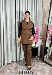 Ensemble gilet et pantalon en marron