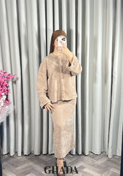 Ensemble en maille avec jupe en beige