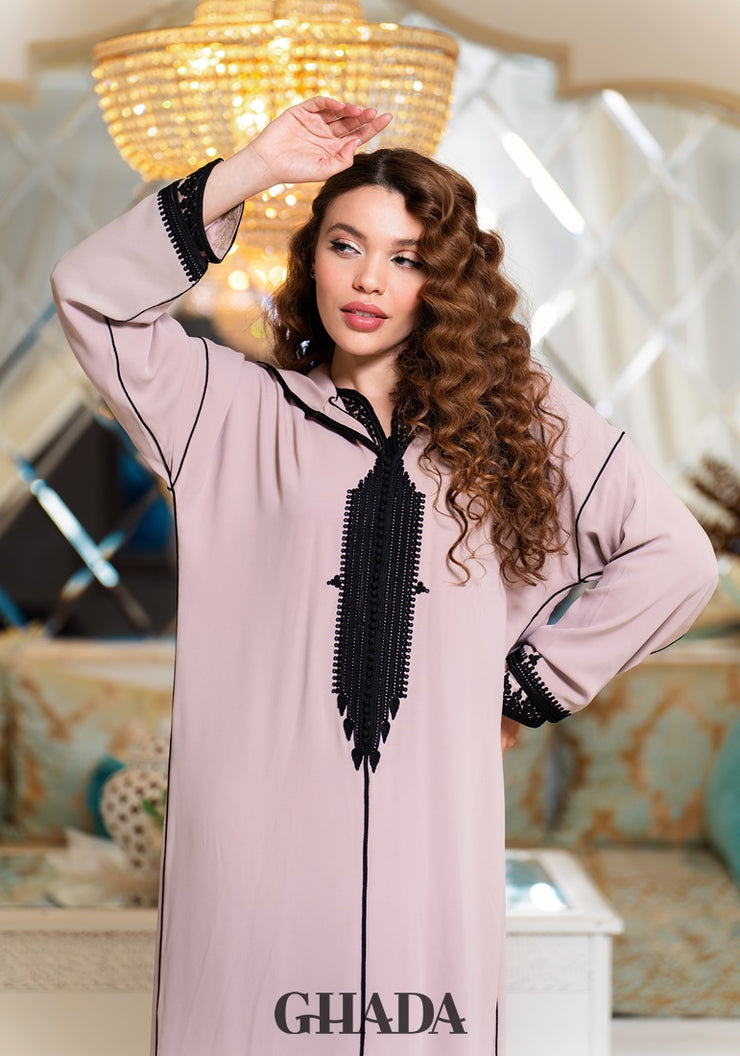 Djellaba traditionnelle avec Qmiss