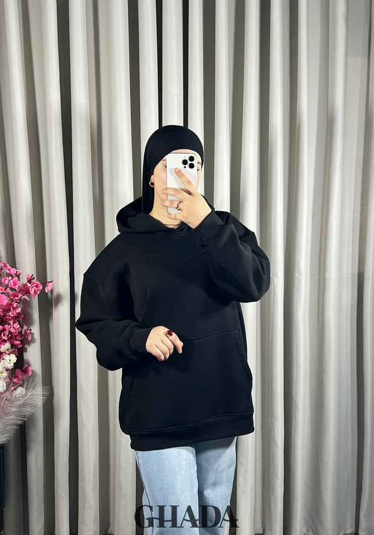 Sweat à capuche en noir