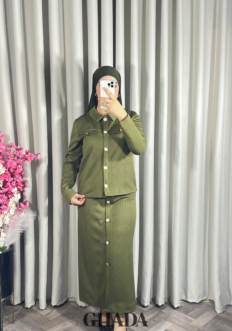 Ensemble en maille en vert kaki