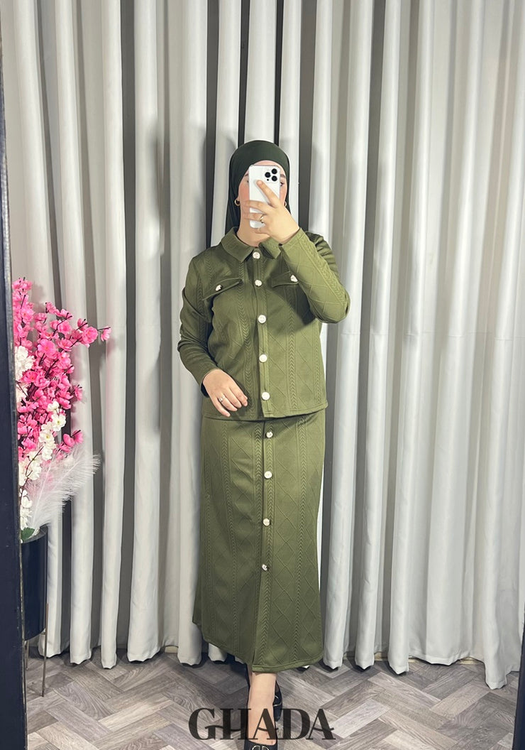 Ensemble en maille en vert kaki