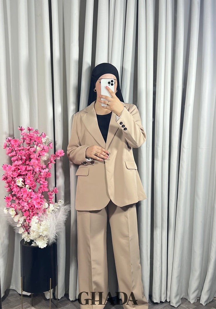 Ensemble tailleur en beige