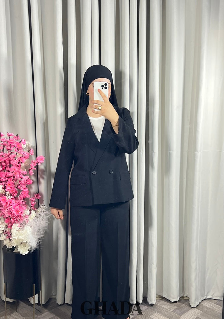 Veste courte en noir