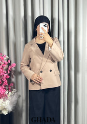Veste courte en beige sable