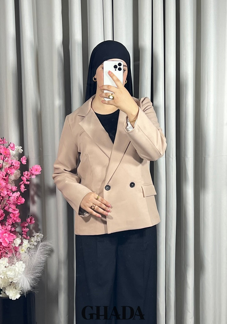 Veste courte en beige sable