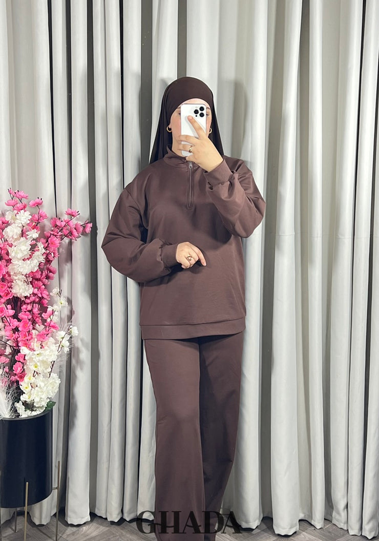 Ensemble survêtement en marron