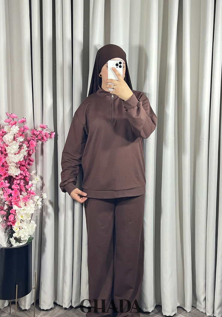 Ensemble survêtement en marron