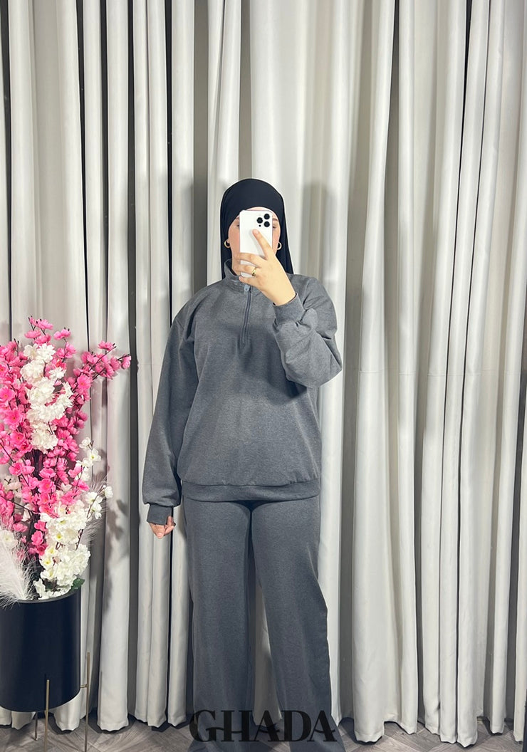 Ensemble survêtement en gris