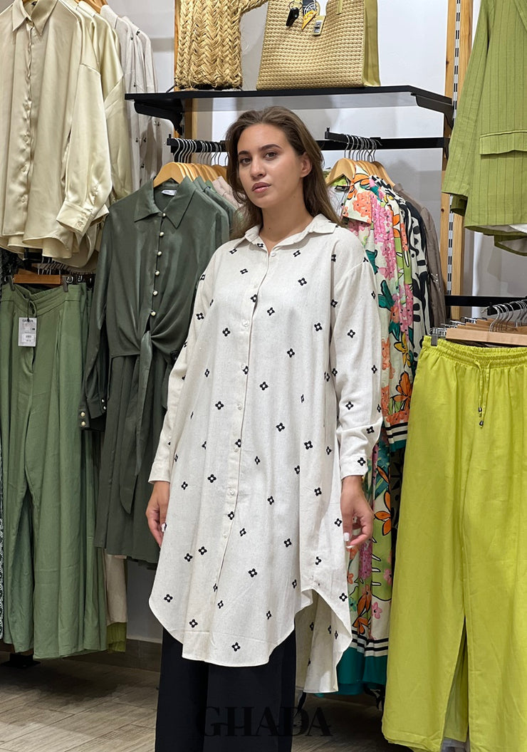 Chemise longue en lin fleurie