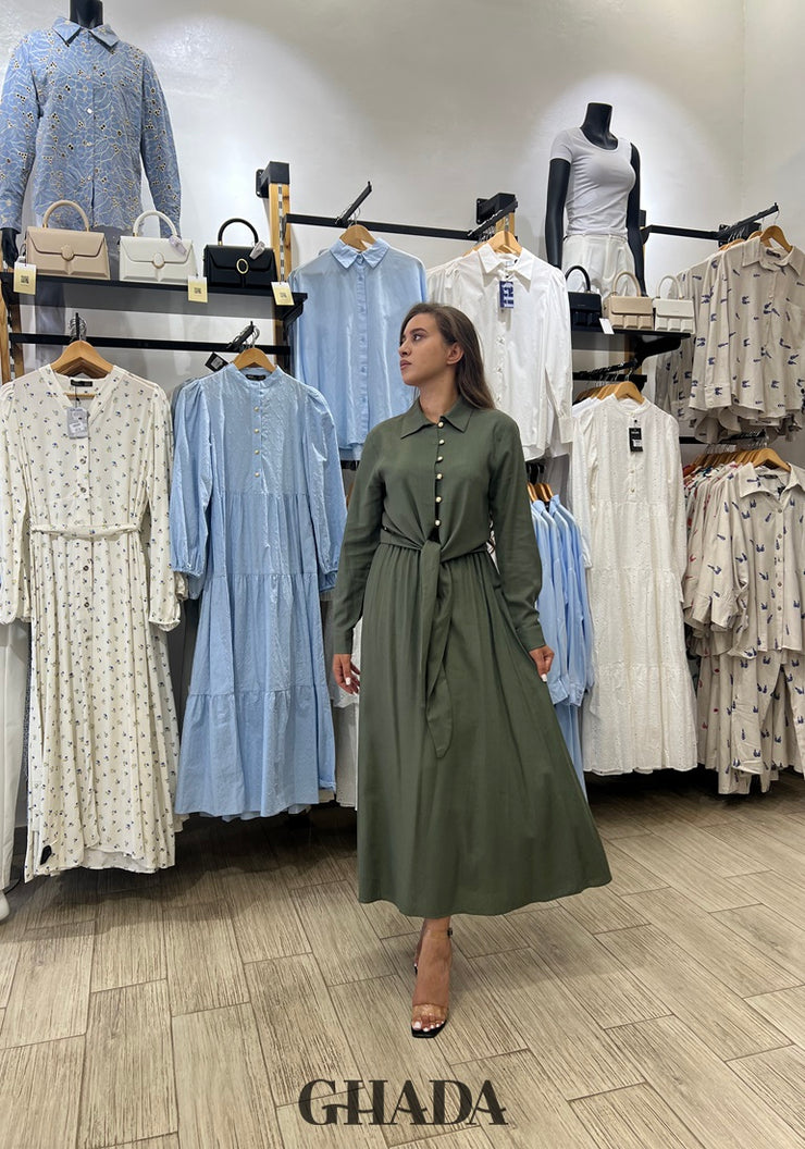 Ensemble chemise avec jupe en vert kaki