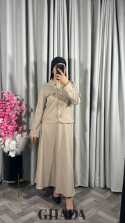 Ensemble veste et jupe en beige
