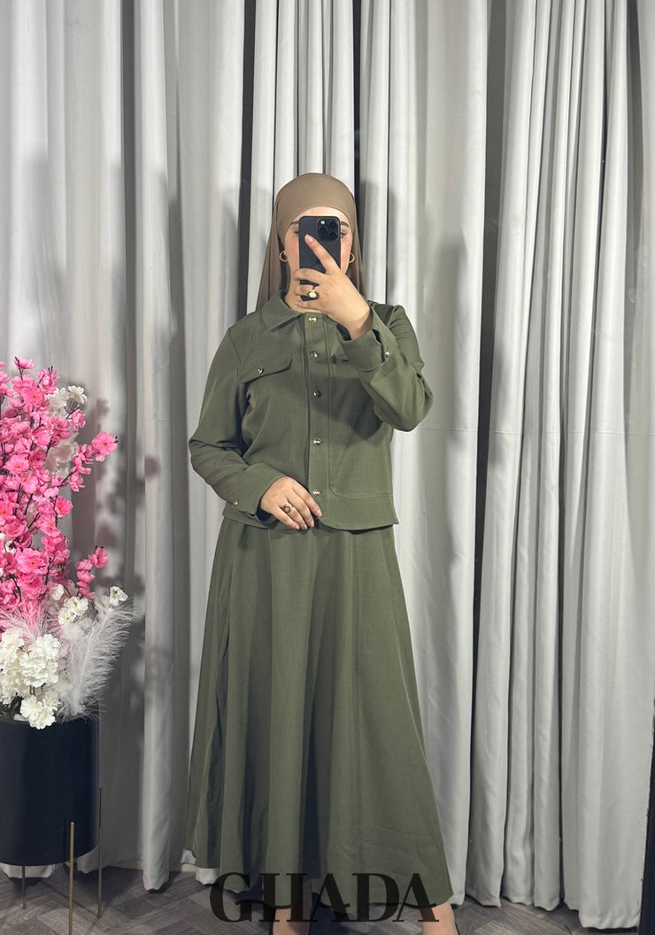 Ensemble veste et jupe en vert kaki