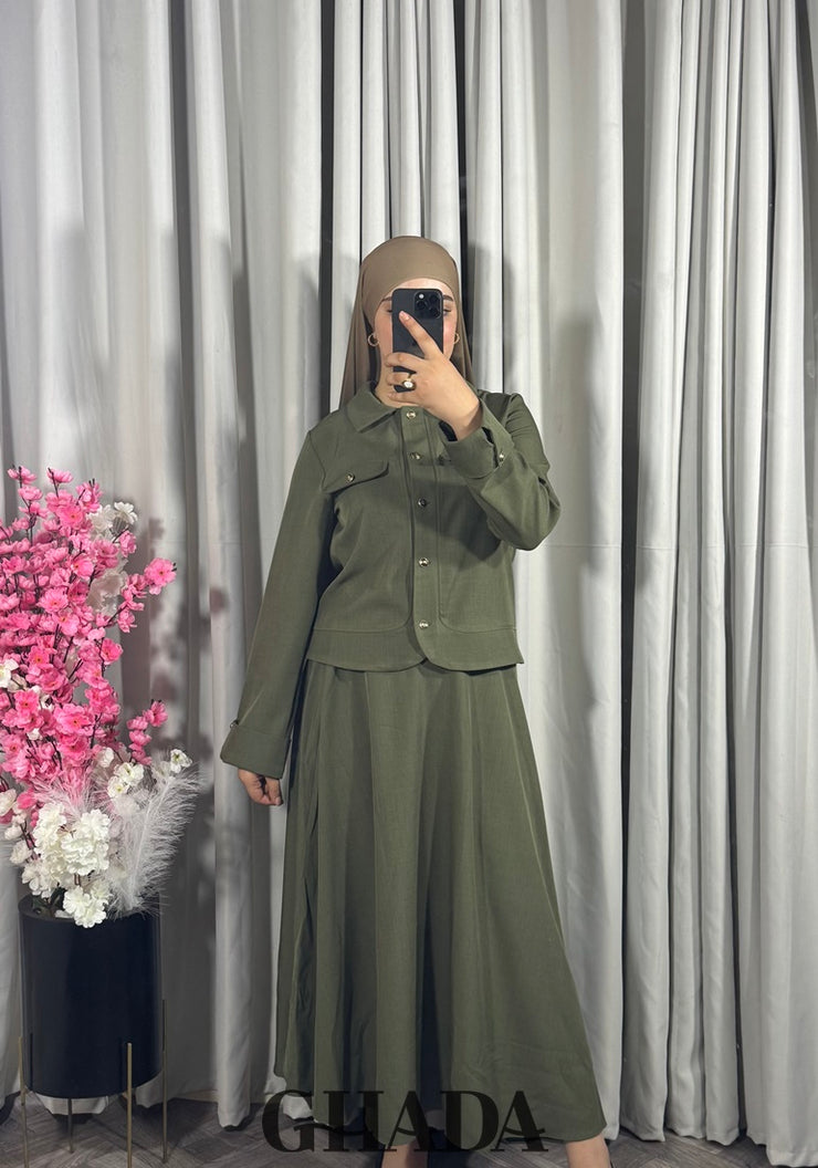 Ensemble veste et jupe en vert kaki