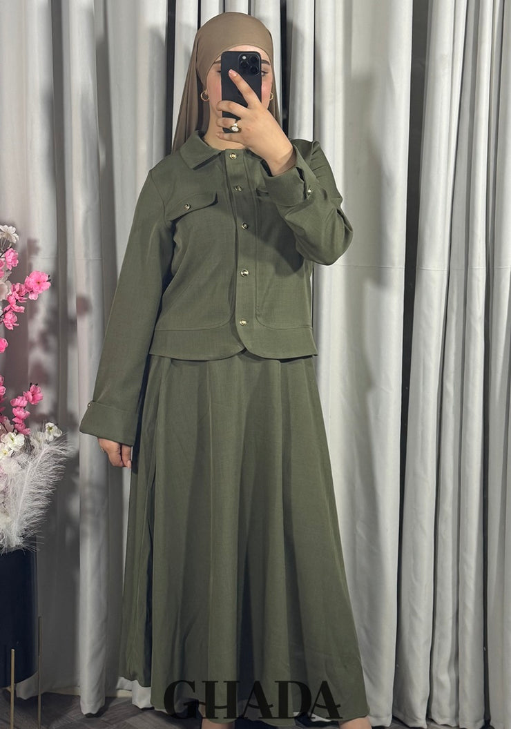 Ensemble veste et jupe en vert kaki