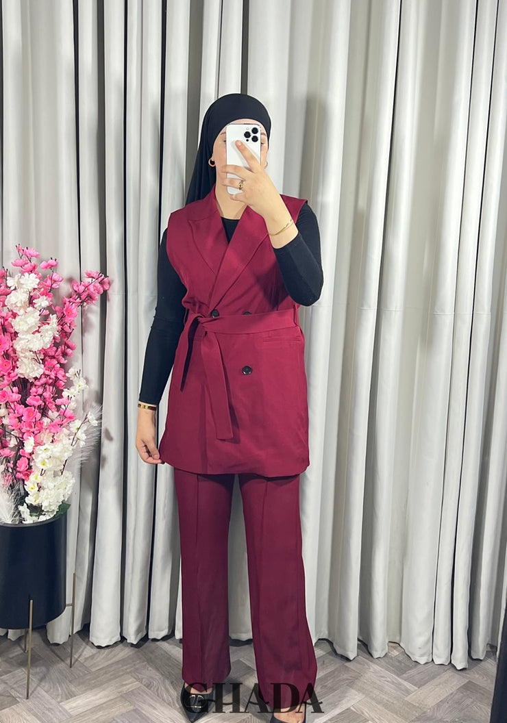 Ensemble gilet et pantalon en bordeaux