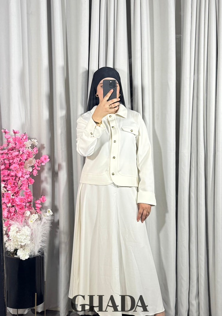 Ensemble veste et jupe en blanc