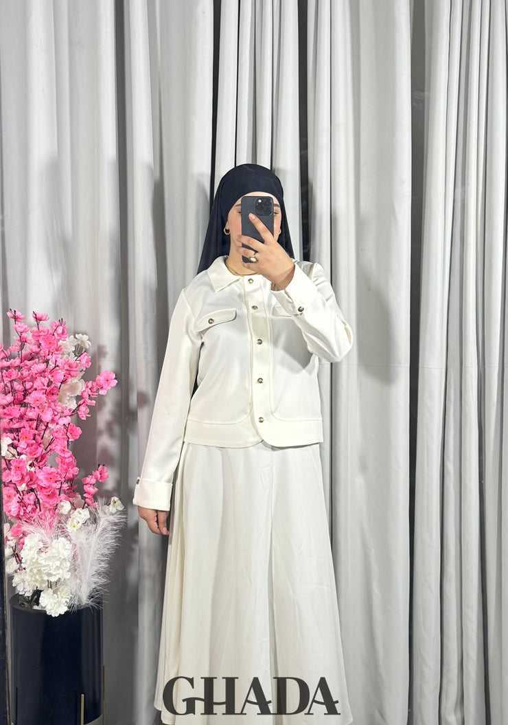 Ensemble veste et jupe en blanc