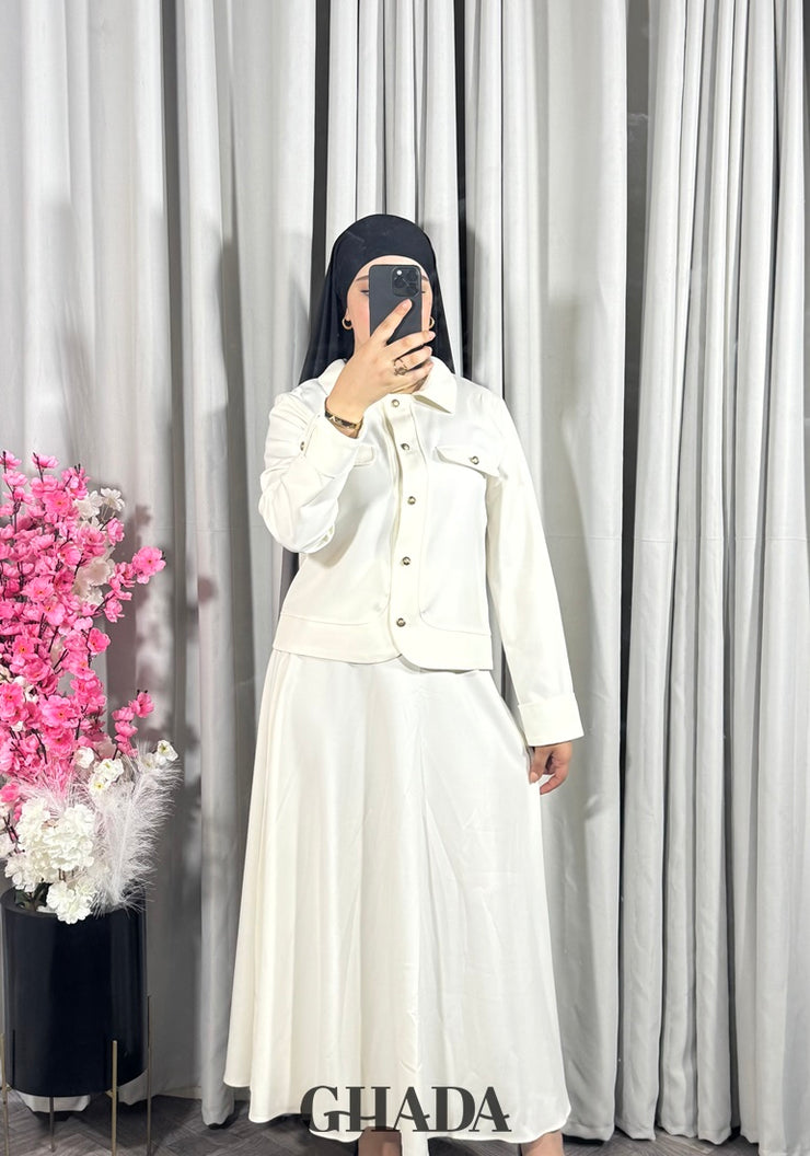 Ensemble veste et jupe en blanc