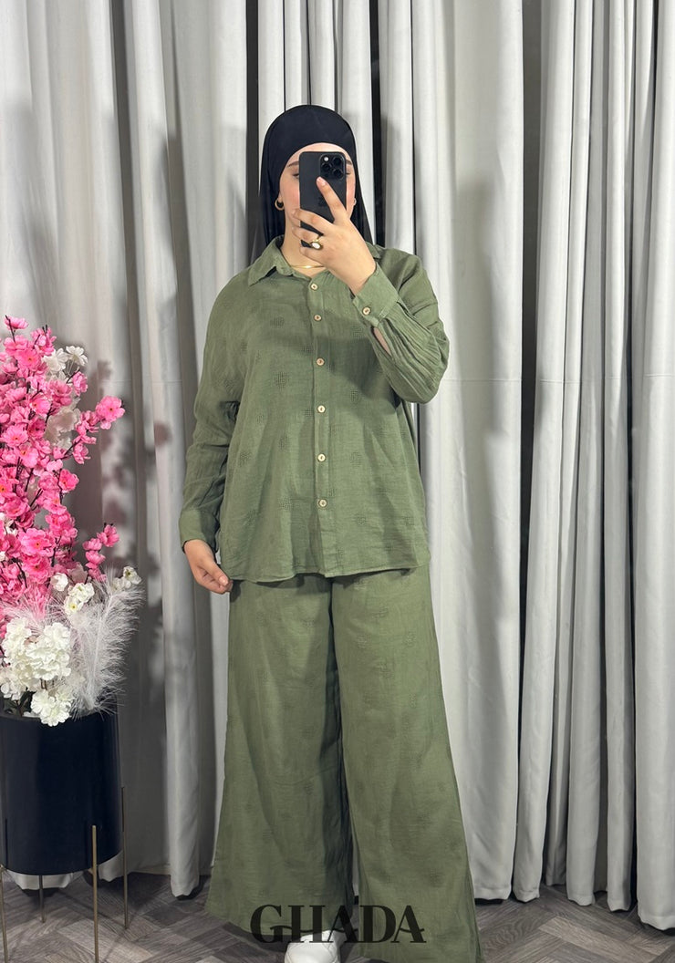 Ensemble en vert kaki