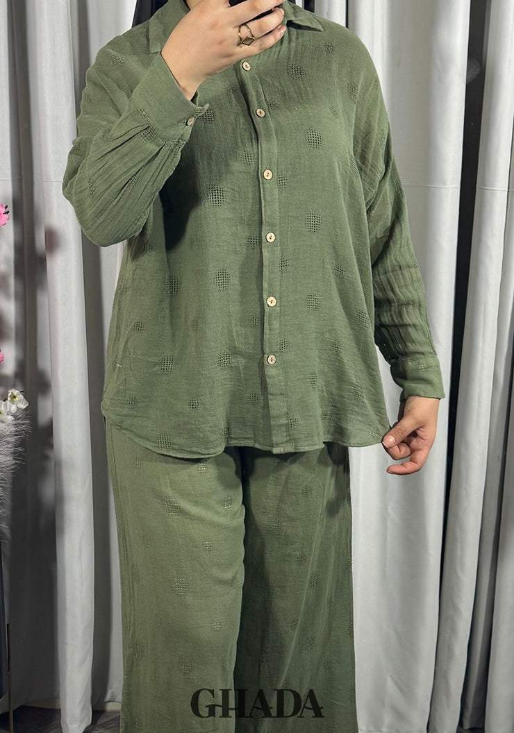 Ensemble en vert kaki