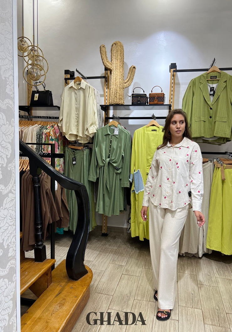 Chemise en lin fleurie