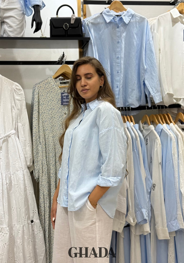 Chemise en bleu ciel