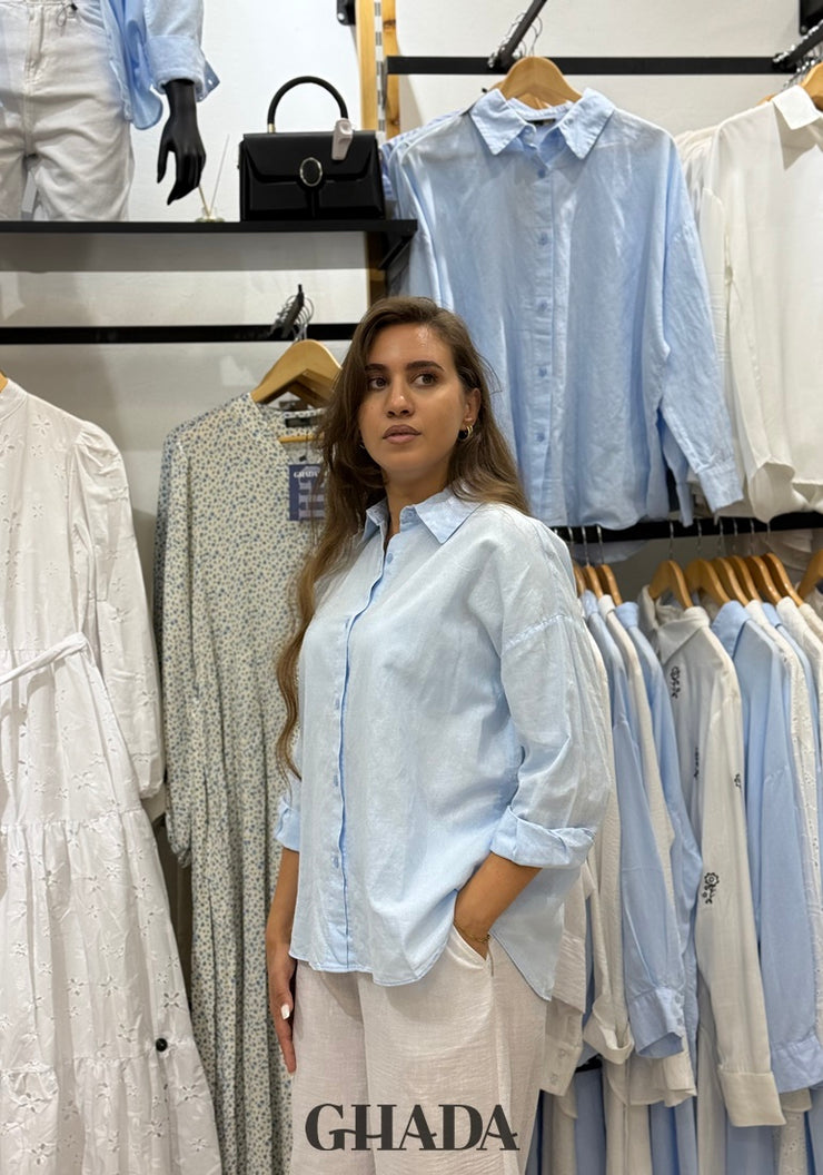 Chemise en bleu ciel