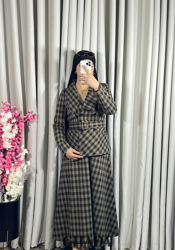 Ensemble veste et jupe à carreaux