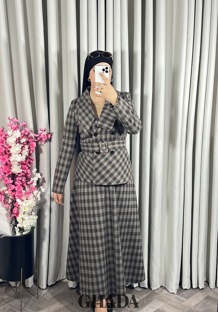 Ensemble veste et jupe à carreaux