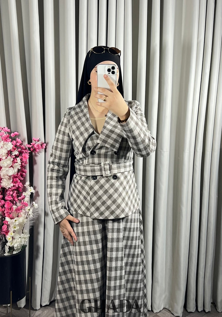 Ensemble veste et jupe à carreaux
