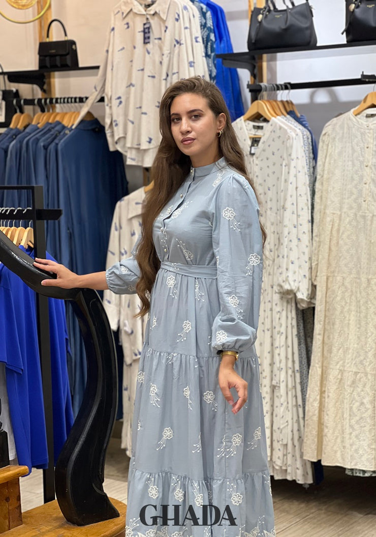 Robe brodée
