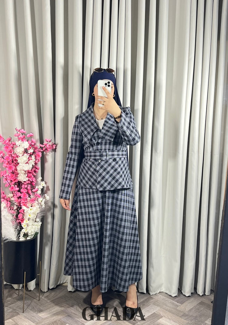 Ensemble veste et jupe à carreaux