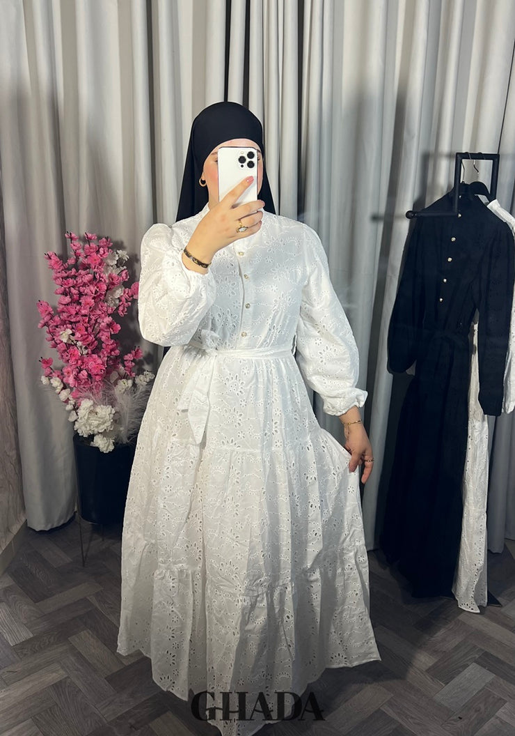 Robe brodée
