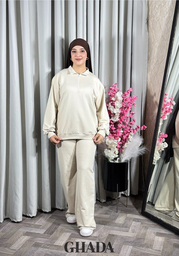 Ensemble survêtement en beige